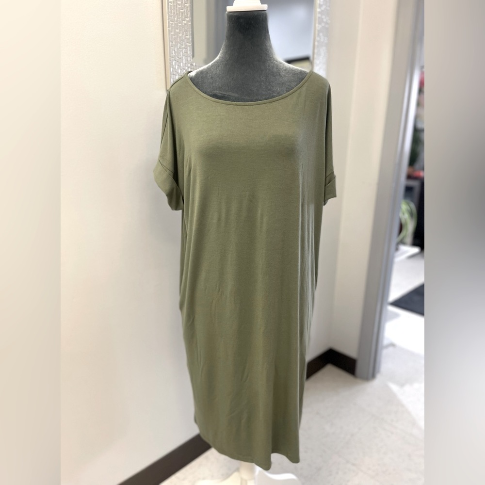 Zenana Premium XL Mid Length Casual Dress NWOT